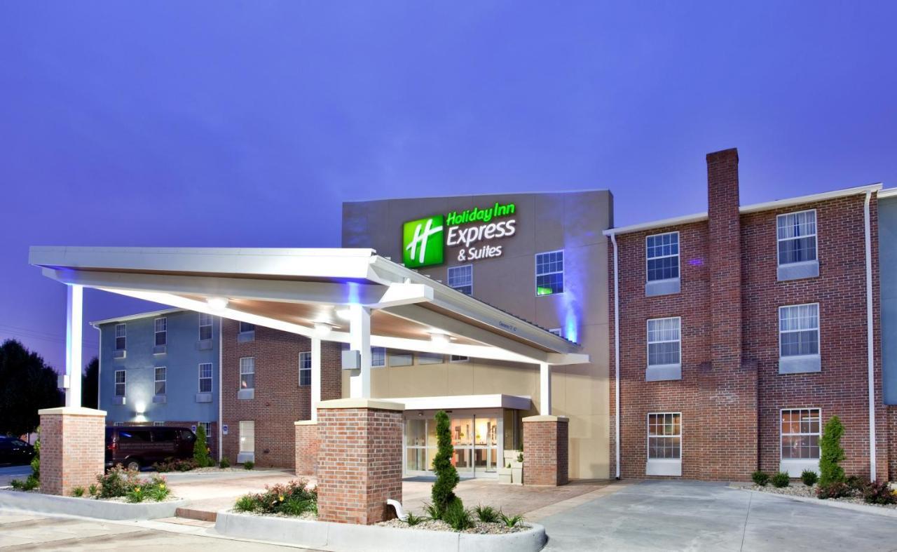 Holiday Inn Express Hotel & Suites North Kansas City By Ihg Exterior photo