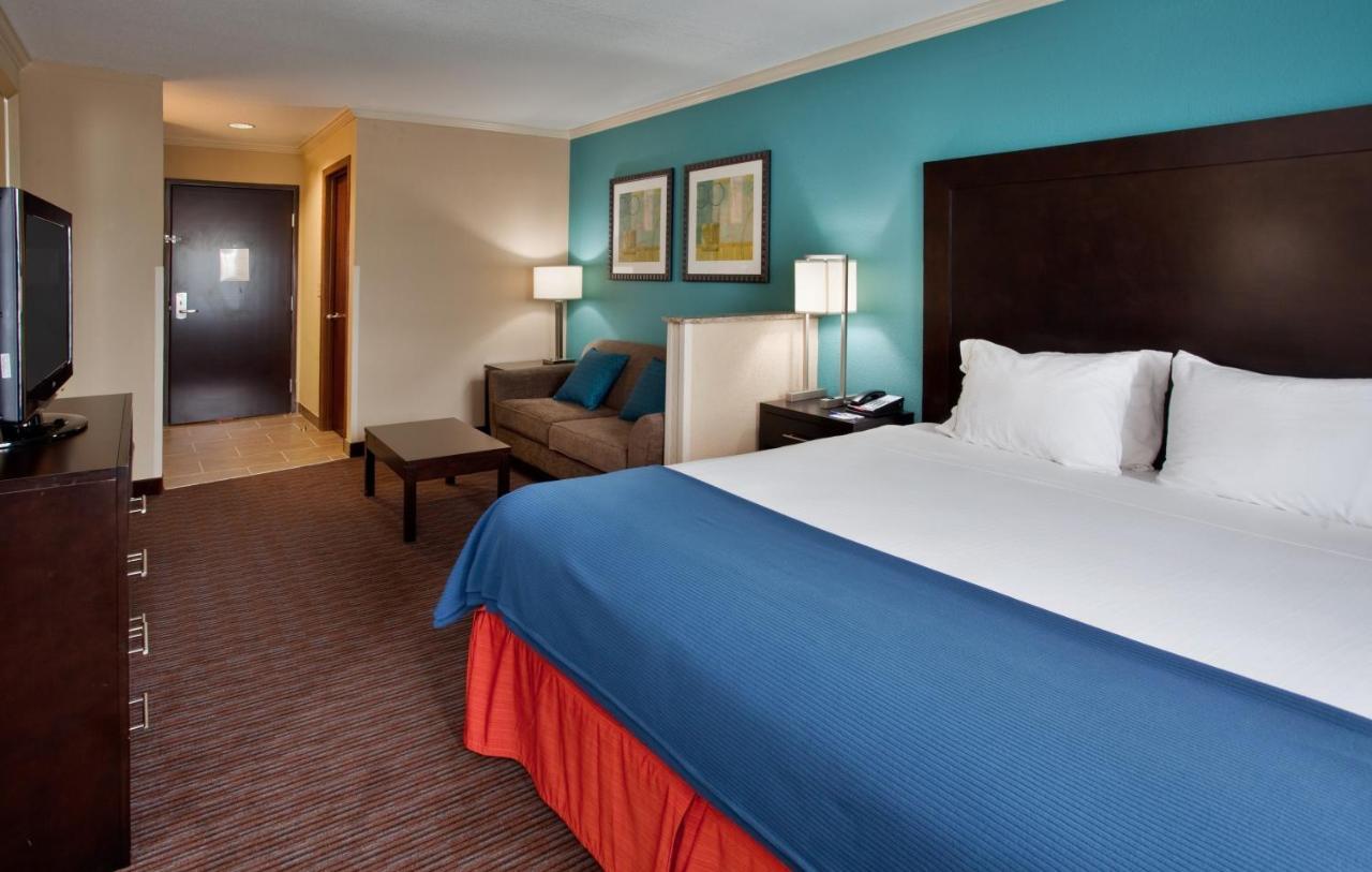 Holiday Inn Express Hotel & Suites North Kansas City By Ihg Exterior photo